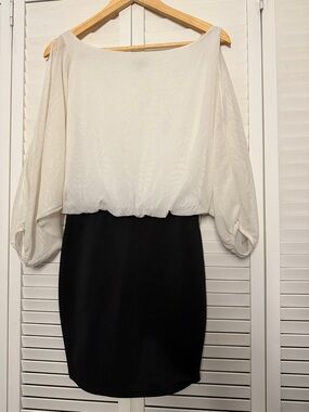 Chic Two-Tone Cold Shoulder Dress in Ivory and Black